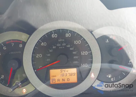 2011 Toyota Rav4 z USA, uszkodzony, nr VIN JTMZF4DV0BD031716